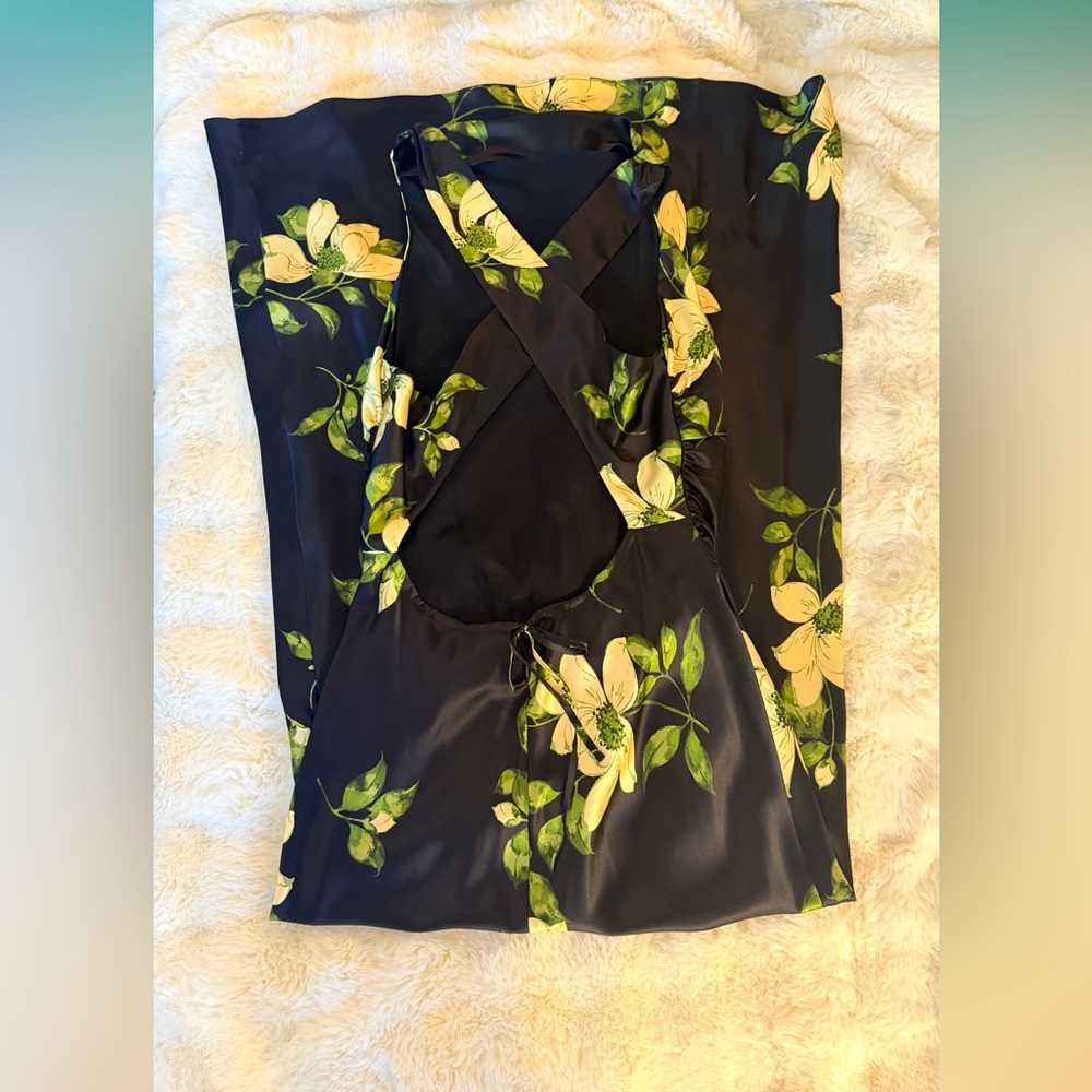 Reformation Anaiis Silk Dress In Mood For Love, NWOT, NEVER WORN, NO FLAWS. - Picture 7 of 16